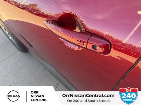 New 2026 Nissan Pathfinder SL image 11