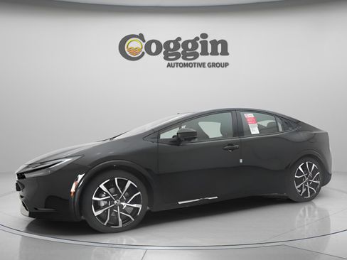 New 2026 Toyota Prius Plug-In Hybrid image 4