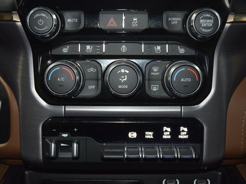 Used 2021 RAM 3500 Limited AWD/4WD image 35