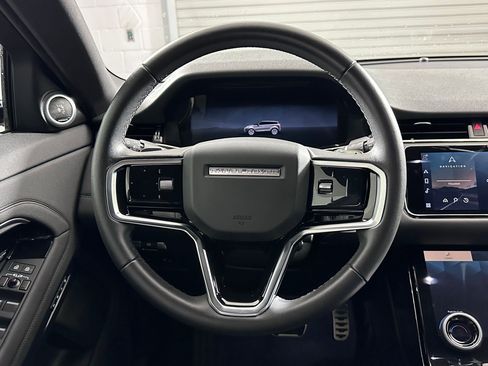 Used 2023 Land Rover Range Rover Evoque R-Dynamic SE image 15