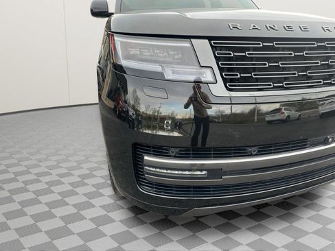 Used 2025 Land Rover Range Rover Long Wheelbase Autobiography AWD/4WD image 12
