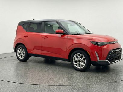 Used 2025 Kia Soul LX w/ LX Technology Package