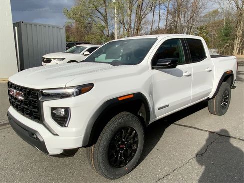 New 2026 GMC Canyon Elevation w/ Convenience Package image 41