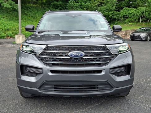 Certified 2023 Ford Explorer XLT AWD/4WD image 2