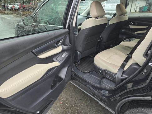 Used 2021 Subaru Ascent Premium w/ Convenience Package image 29