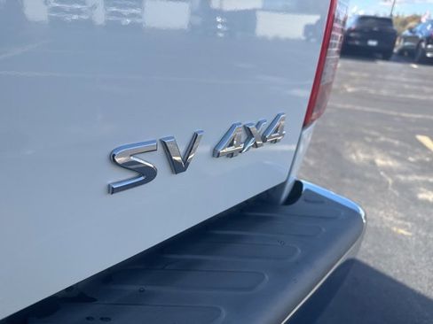 Used 2016 Nissan Frontier SV image 15