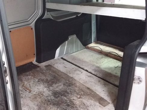 Used 2014 Ford Transit Connect XLT image 14