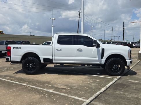 Used 2024 Ford F250 Lariat w/ Black Appearance Package AWD/4WD image 2