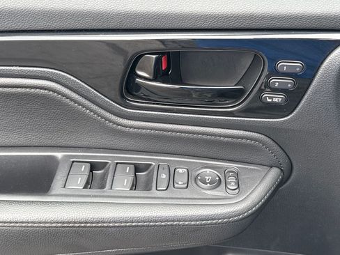 Certified 2023 Honda Odyssey Touring image 24
