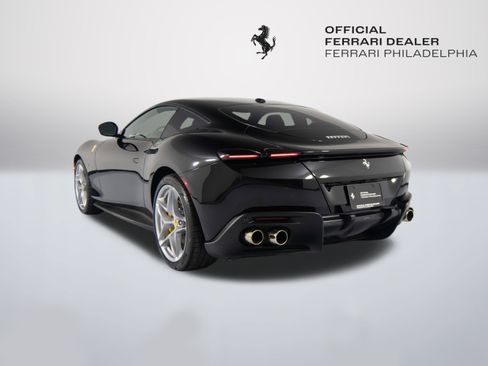 Certified 2022 Ferrari Roma RWD image 5