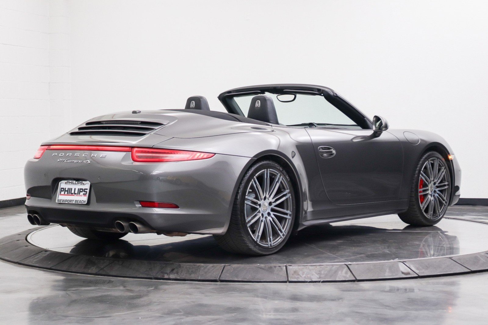 Used 2015 Porsche 911 Carrera 4S AWD/4WD image 13