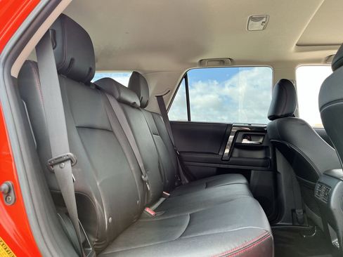 Used 2024 Toyota 4Runner TRD Off-Road Premium w/ Moonroof Package AWD/4WD image 27
