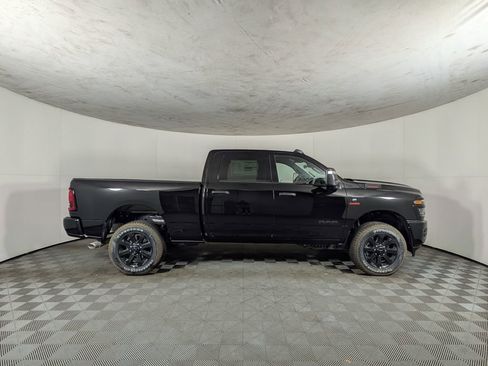 New 2026 RAM 2500 Big Horn AWD/4WD image 6