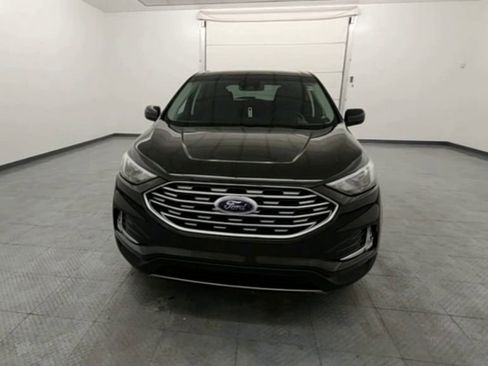 Used 2022 Ford Edge SEL w/ Convenience Package image 2