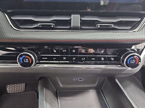 Certified 2025 Chevrolet Equinox RS w/ Safety and Technology Package FWD image 29
