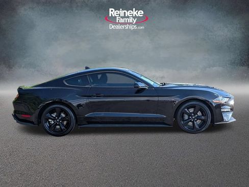 Used 2022 Ford Mustang GT w/ Equipment Group 301A RWD image 4