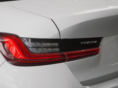 New 2026 BMW 330i Sedan w/ Convenience Package image 36