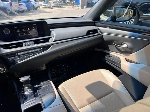 Used 2020 Lexus ES 350 w/ Accessory Package 2 FWD image 36