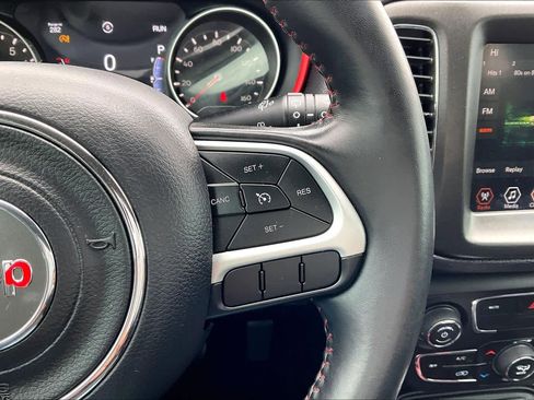 Used 2019 Jeep Compass Trailhawk image 24