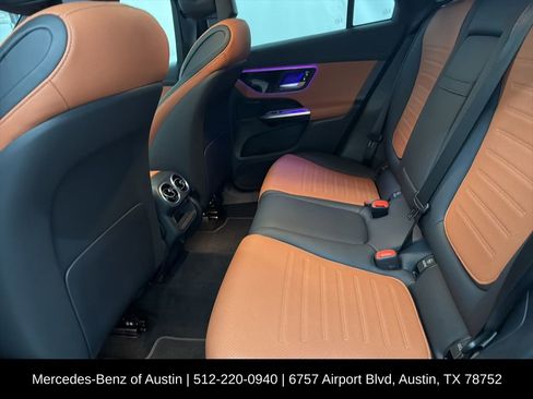 Used 2024 Mercedes-Benz GLC 300 4MATIC image 21