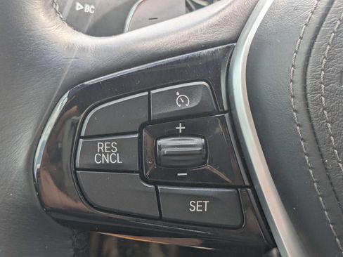 Used 2018 BMW 530i RWD image 32