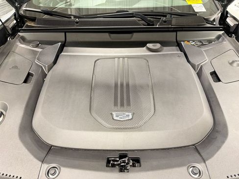 Used 2024 Cadillac Lyriq Sport RWD image 31