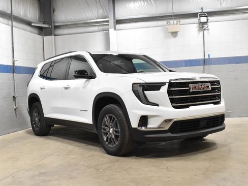 Used 2025 GMC Acadia Elevation image 34