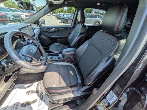 Used 2023 Ford Escape ST-Line w/ Tech Pack #1 AWD/4WD image 7