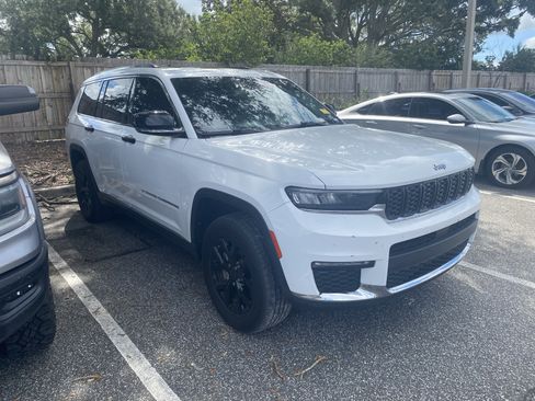 Used 2021 Jeep Grand Cherokee L Limited AWD/4WD image 5