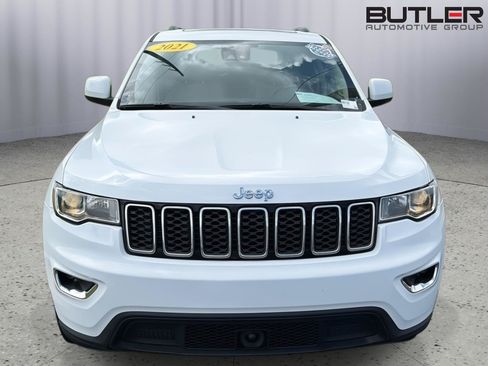 Used 2021 Jeep Grand Cherokee Laredo RWD image 9