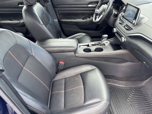 Used 2020 Nissan Altima 2.5 SR FWD image 18