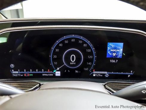 Used 2021 Cadillac Escalade ESV Premium Luxury w/ Driver Assist Tech Package AWD/4WD image 15