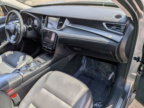 Used 2020 INFINITI QX50 Luxe w/ Navigation Package FWD image 9