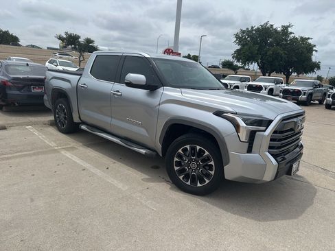 Used 2023 Toyota Tundra Limited w/ Power Package RWD image 2