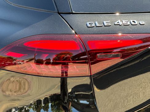 Certified 2024 Mercedes-Benz GLE 450e 4MATIC image 12