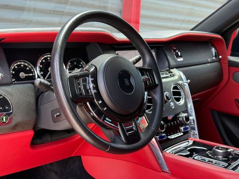 Used 2019 Rolls-Royce Cullinan AWD/4WD image 24