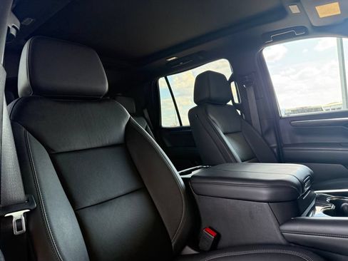 Certified 2025 Chevrolet Tahoe Z71 w/ Comfort Package AWD/4WD image 26