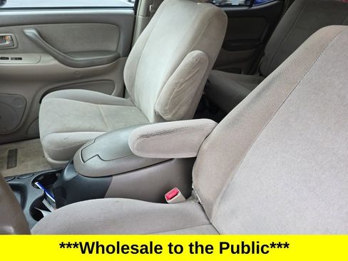 Used 2005 Toyota Sequoia SR5 image 19