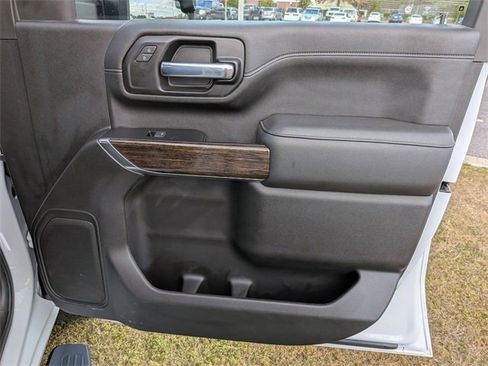 Used 2022 GMC Sierra 2500 SLE w/ SLE Value Package; image 33