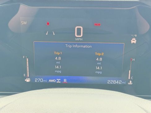 Used 2025 Chevrolet TrailBlazer LT AWD/4WD image 14