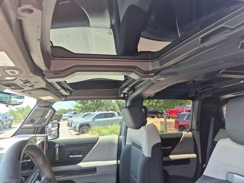 New 2026 GMC Hummer EV SUV AWD/4WD image 28