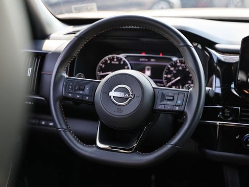 Used 2025 Nissan Pathfinder Rock Creek AWD/4WD image 27