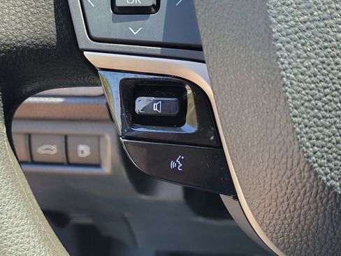 Used 2025 Toyota Camry LE FWD image 30