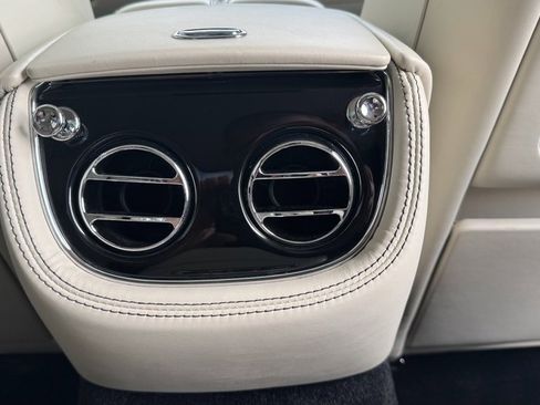 Used 2019 Bentley Mulsanne Speed image 13