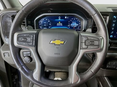 Used 2022 Chevrolet Silverado 1500 LTZ w/ Z71 Off-Road Package AWD/4WD image 14