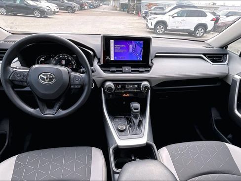Used 2025 Toyota RAV4 XLE w/ Convenience Package AWD/4WD image 15