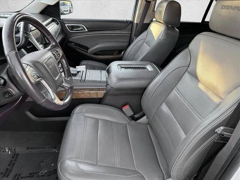 Used 2019 GMC Yukon Denali AWD/4WD image 10