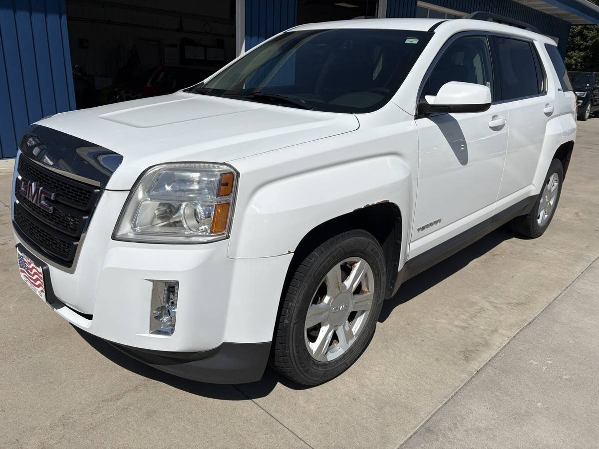 Used 2015 GMC Terrain SLE AWD/4WD image 2