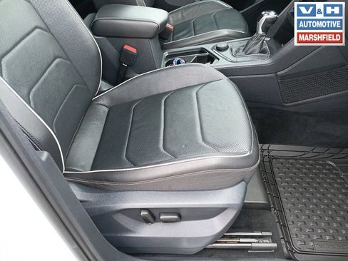 Used 2022 Volkswagen Tiguan SEL R-Line AWD/4WD image 16