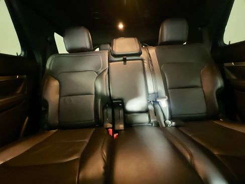 Used 2019 Ford Explorer Sport image 33